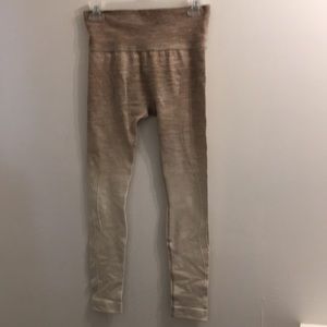 cream leggings, US S